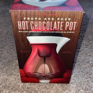 Hot Chocolate Pot w/Mixer